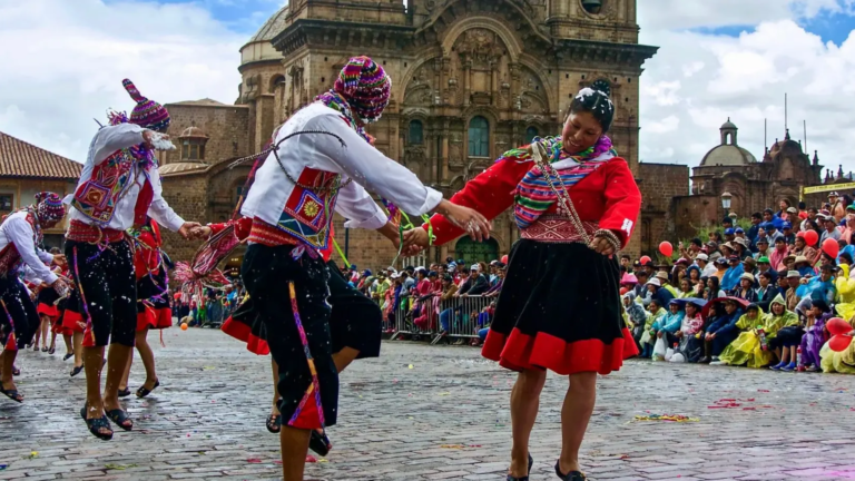 The-Most-Fun-Day-of-Cuscos-Carnival-Compadres-and-Comadres